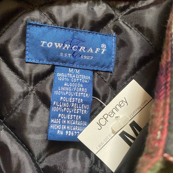 Plaid Men's Shirt - Red, Green, and White - Picture 4 of 5